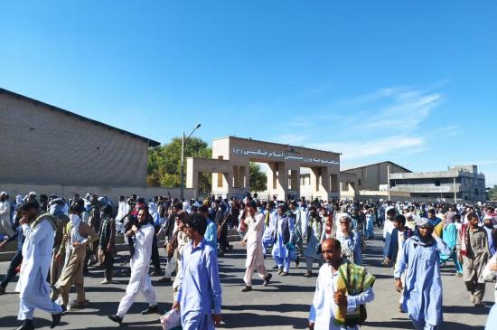 راهپیمایی نمازگزاران زاهدان مسالمت آمیز برگزار شد